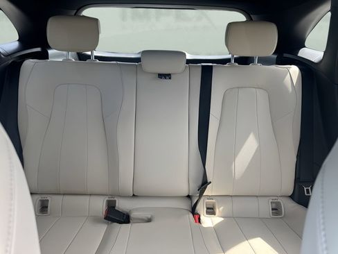 Used 2025 Mercedes-Benz GLA 250 image 12