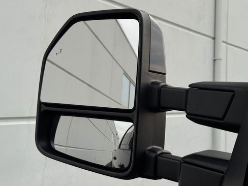 Used 2021 Ford F250 Lariat w/ Lariat Value Package image 34