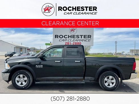 Used 2017 RAM 1500 Classic SLT AWD/4WD image 1