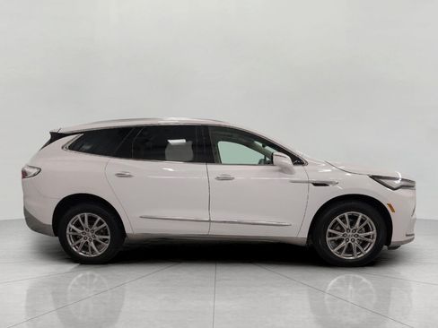 Used 2023 Buick Enclave Essence w/ Experience Buick Package AWD/4WD image 12