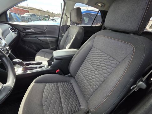 Used 2021 Chevrolet Equinox LT w/ LPO, Cargo Package image 9