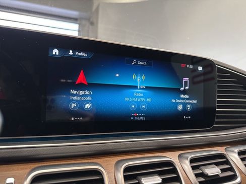 Used 2023 Mercedes-Benz GLS 450 4MATIC w/ AMG Line Exterior image 18