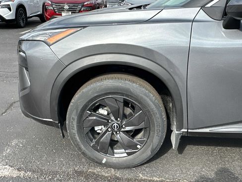 New 2026 Nissan Rogue SV w/ Cold Weather Package AWD/4WD image 7