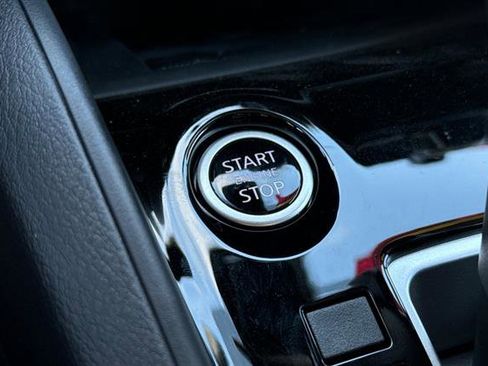 New 2025 Nissan Versa SV image 22