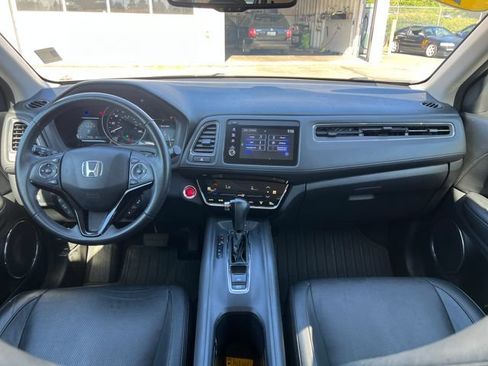 Used 2021 Honda HR-V EX-L image 11