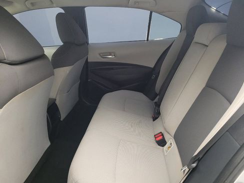 Used 2021 Toyota Corolla LE FWD image 18