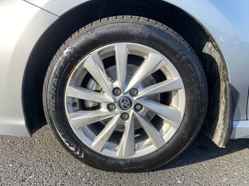 Used 2023 Toyota Camry SE image 21