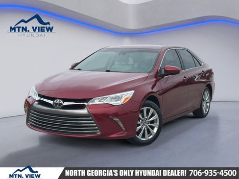 Used 2017 Toyota Camry XLE w/ Advanced Technology Package FWD image 1