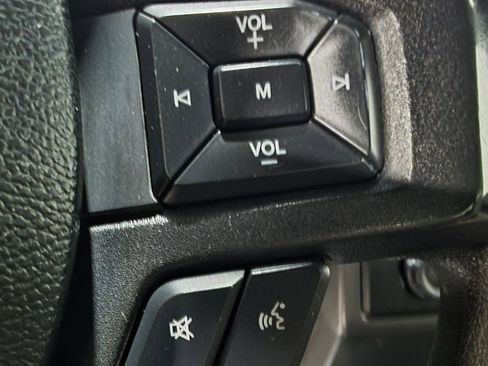 Used 2019 Ford F150 XLT image 6