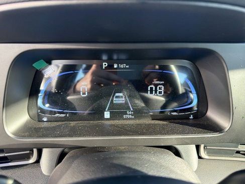 Certified 2025 Hyundai Elantra Sport image 18