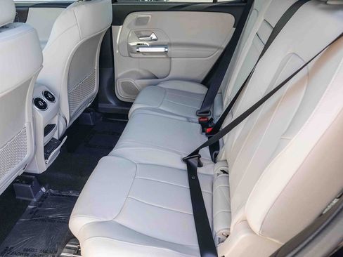 New 2026 Mercedes-Benz GLB 250 image 17