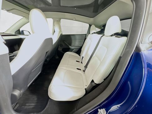 Used 2023 Tesla Model Y 2WD image 25