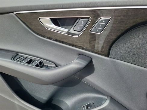 New 2026 Audi Q8 Premium image 10