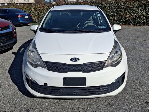 Used 2016 Kia Rio LX w/ Power Package image 2