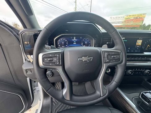 Used 2024 Chevrolet Silverado 1500 LT Trail Boss w/ Convenience Package II image 16