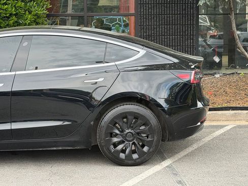 Used 2019 Tesla Model 3 Mid Range RWD image 12