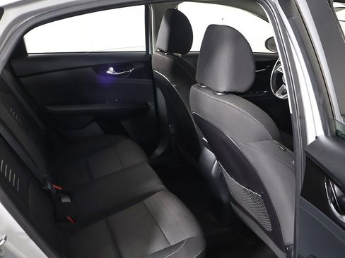 Used 2019 Kia Forte S image 23