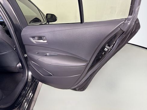 Used 2020 Toyota Corolla SE FWD image 27
