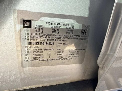 Used 2016 GMC Canyon SLE w/ All Terrain Package image 31