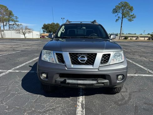 Used 2017 Nissan Frontier PRO-4X w/ Pro-4x Luxury Package image 3