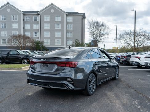 Used 2023 Kia Forte GT-Line w/ GT-Line Technology Package image 8