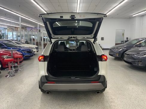 Used 2020 Toyota RAV4 Limited w/ All Weather Liner Package image 33