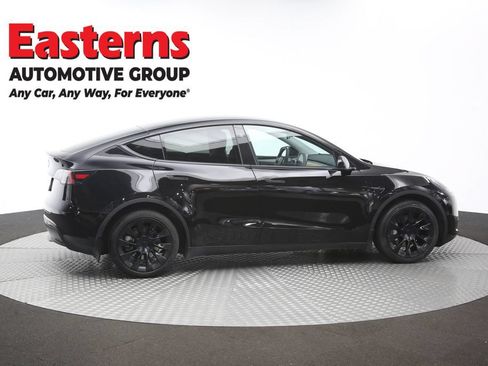 Used 2024 Tesla Model Y Long Range AWD/4WD image 38