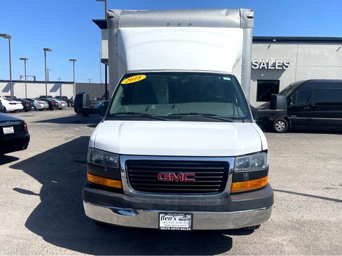 Used 2018 GMC Savana 4500 w/ Power Convenience Package image 3