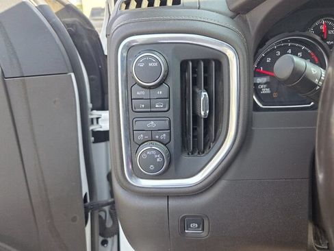 Used 2022 Chevrolet Silverado 1500 LT AWD/4WD image 23