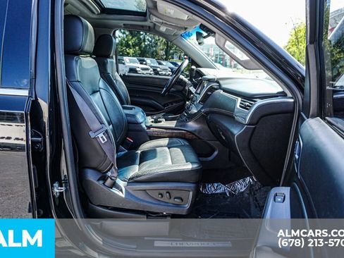 Used 2015 Chevrolet Suburban LT RWD image 25