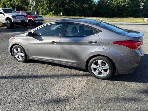 Used 2013 Hyundai Elantra GLS w/ Preferred Pkg FWD image 25
