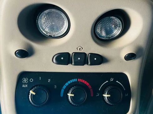 Used 2003 Chevrolet Tahoe Z71 image 21