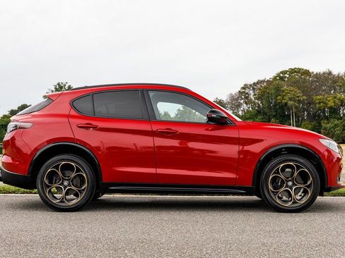 New 2025 Alfa Romeo Stelvio Sprint image 2