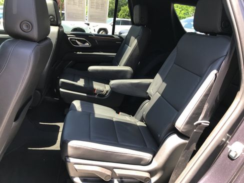 Used 2022 Chevrolet Tahoe LT w/ LT Signature Plus Package AWD/4WD image 26