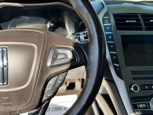 Used 2017 Lincoln MKZ Black Label w/ Climate Package image 18