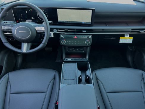 New 2025 Hyundai Tucson SEL image 3