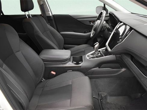 Used 2022 Subaru Outback Premium image 21