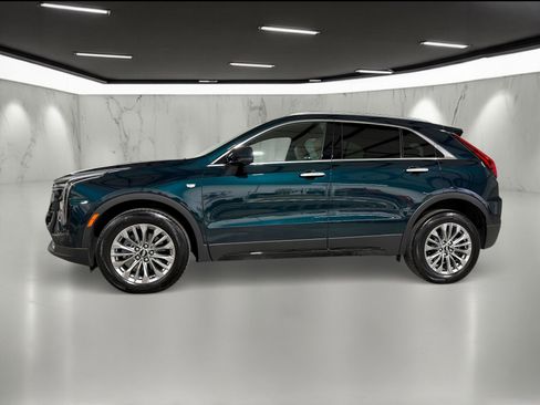 Certified 2025 Cadillac XT4 Premium Luxury image 2