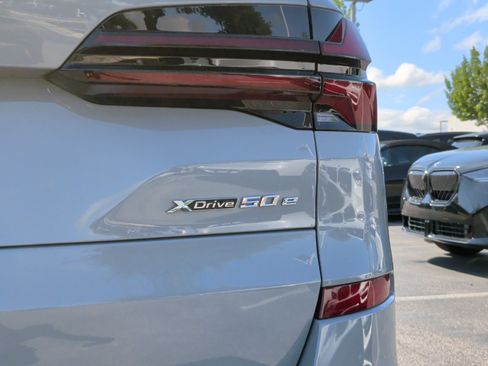 Certified 2024 BMW X5 xDrive50e w/ M Sport Package AWD/4WD image 11