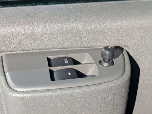 New 2025 Chevrolet Express 2500 w/ Driver Convenience Package image 9