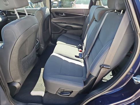 Used 2020 Kia Sorento FWD V6 image 25
