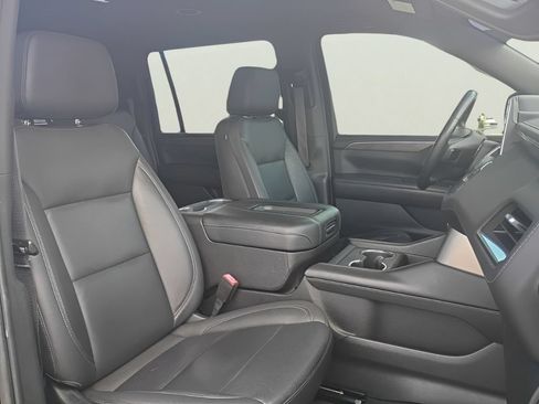 Used 2021 Chevrolet Suburban Z71 w/ Luxury Package AWD/4WD image 25