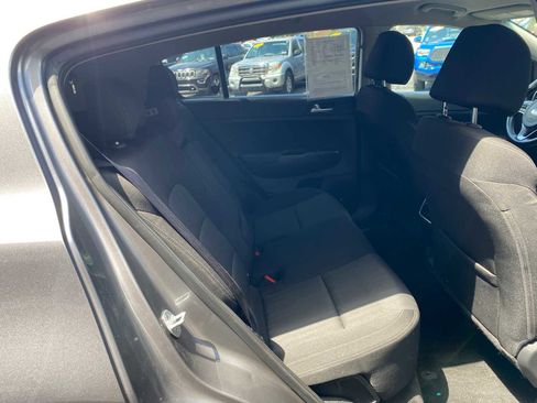 Used 2019 Kia Sportage LX AWD/4WD image 26