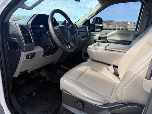 Used 2017 Ford F250 XL w/ Power Equipment Group image 16