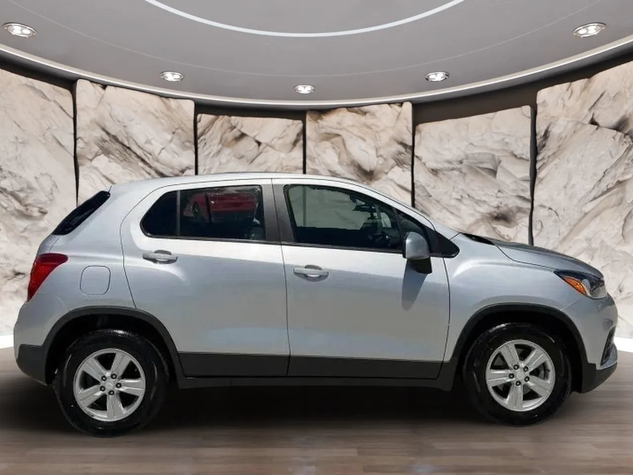 Used 2020 Chevrolet Trax LS FWD image 7