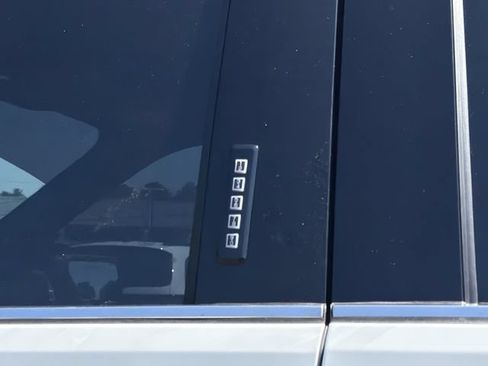 Used 2024 Ford F150 Lariat w/ Equipment Group 502A High AWD/4WD image 29