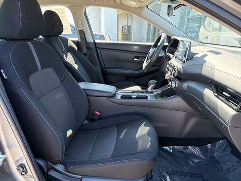 Used 2025 Nissan Sentra SV FWD image 46