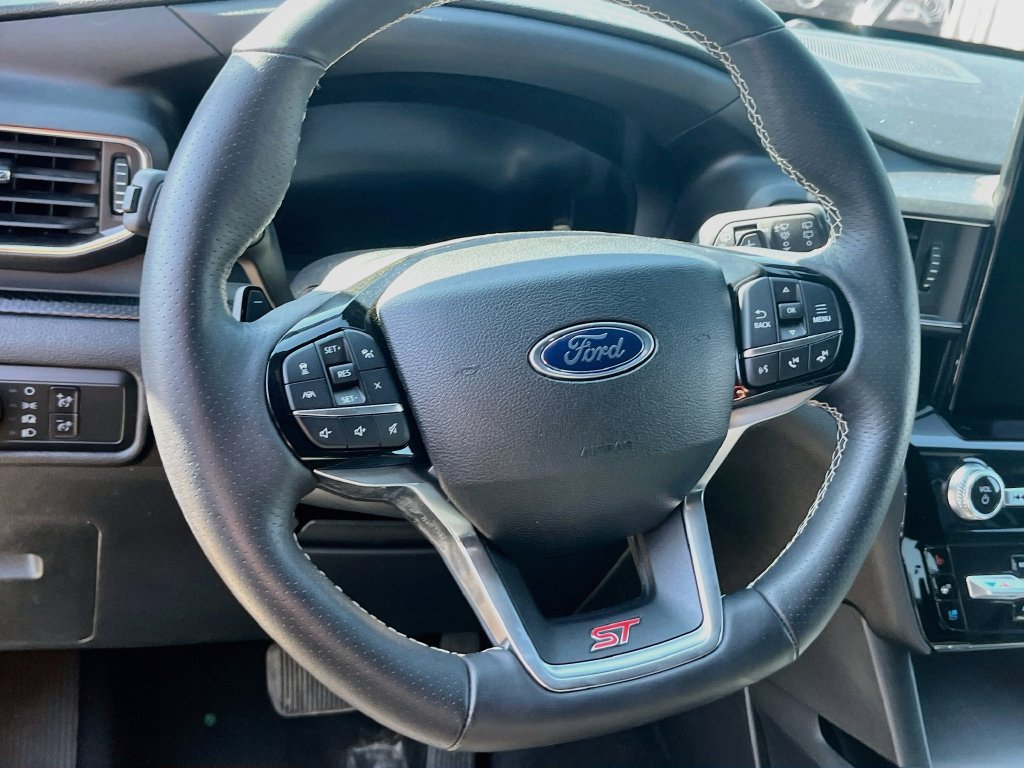 Used 2024 Ford Explorer ST w/ Equipment Group 401A AWD/4WD image 11