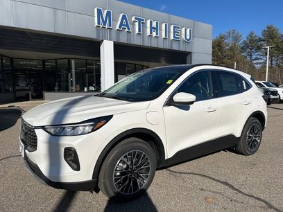 New 2025 Ford Escape SE
