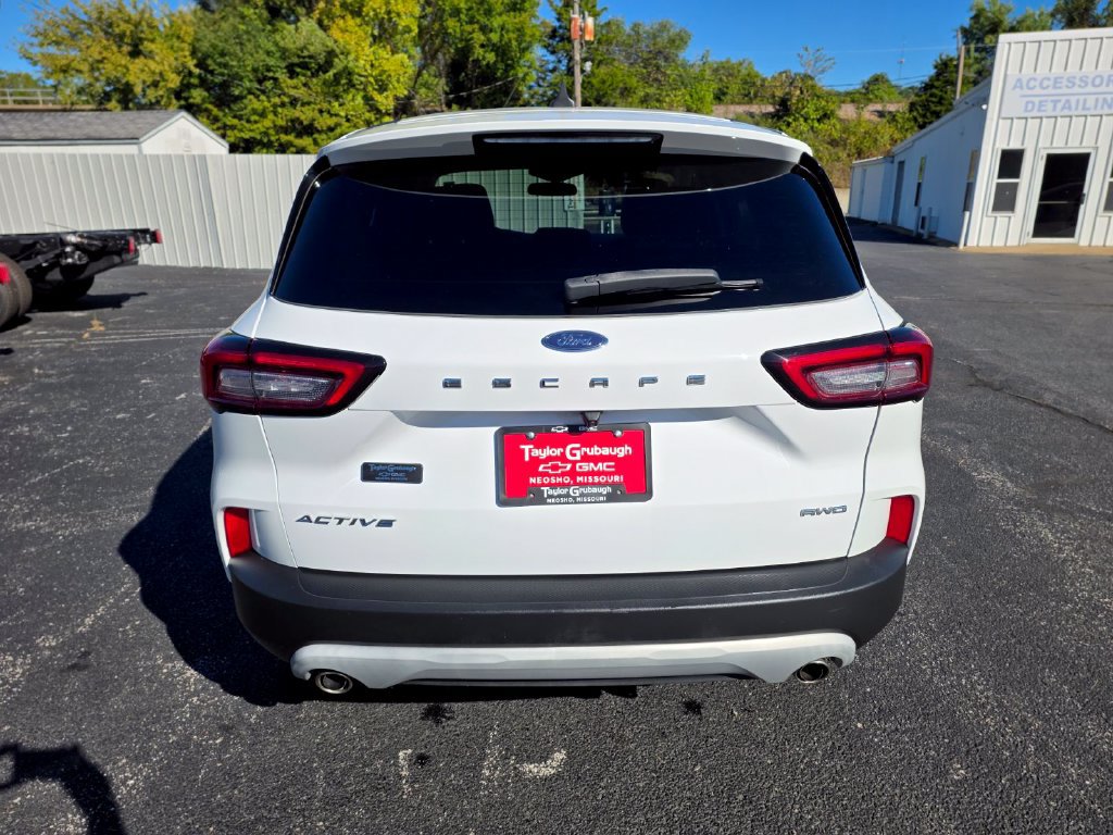Used 2023 Ford Escape Active AWD/4WD image 7